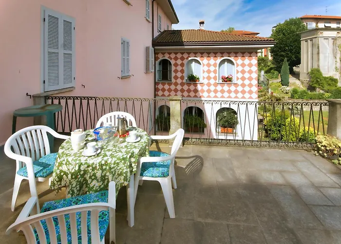 Casa Dei Poeti Leopardi - Two-room With Terrace And Partial View * Meina